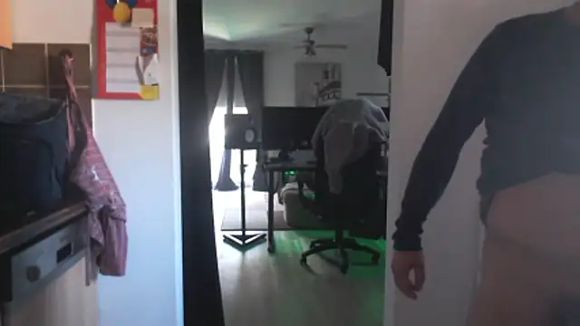 Nomi1612 online show from 04-11-26, 07:35