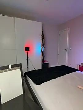 Snapshot of SOFIASWEETSECRETT chatting on 10-10-25, 09:03 SOFIASWEETSECRETT online show from 10-10-25, 09:03