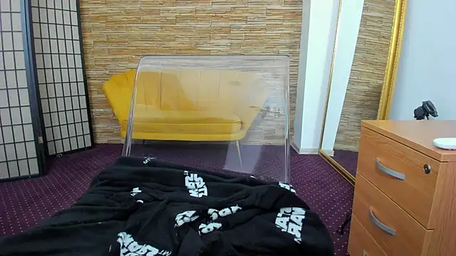 AishaRouhi online show from 11-28-25, 06:05