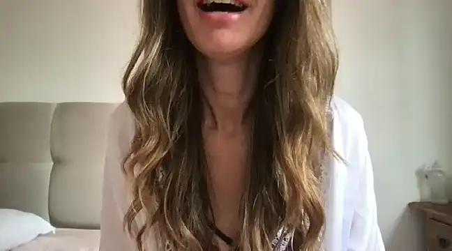 paolajonez online show from 12-12-24, 01:06