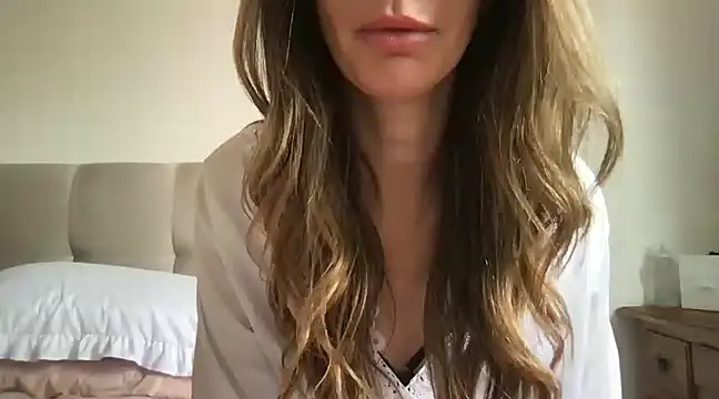 paolajonez online show from 12-13-24, 11:13