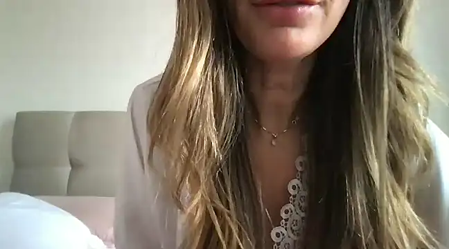 paolajonez online show from 01-07-25, 07:28