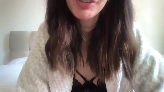 paolajonez online show from 09-21-25, 12:40