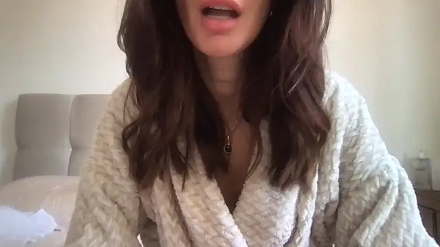 paolajonez online show from 10-05-25, 12:36