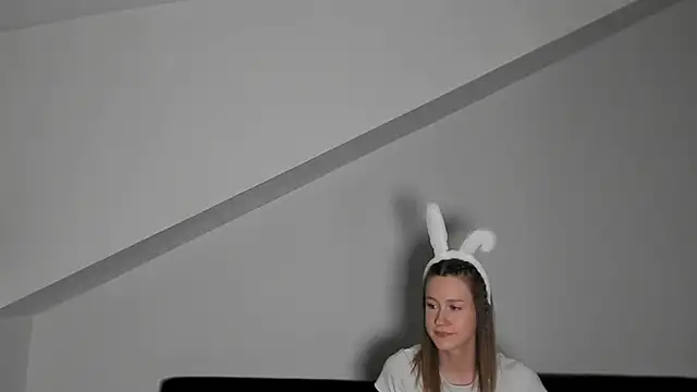 laurasommer online show from 04-03-26, 08:18