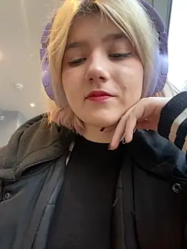 Baby  Naughty online show from 12-18-24, 12:07