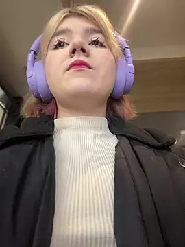 Baby  Naughty online show from 02-10-25, 08:09