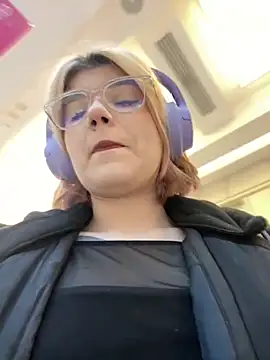 Baby  Naughty online show from 02-27-25, 11:10