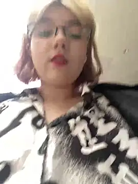 Baby  Naughty online show from 03-10-25, 11:21