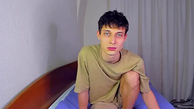 Snapshot of Kent_Ross chatting on 09-27-25, 12:59 Kent Ross online show from 09-27-25, 12:59