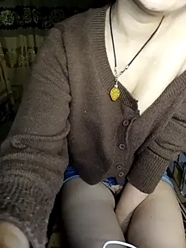 Snapshot of Girl20sexy chatting on 03-10-25, 07:40 Girl20sexy online show from 03-10-25, 07:40