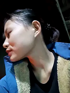 trieungoclnt online show from 12-14-24, 03:40