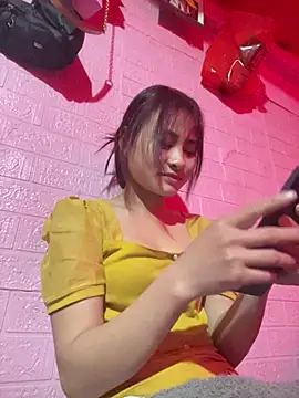 trieungoclnt online show from 03-12-26, 04:24