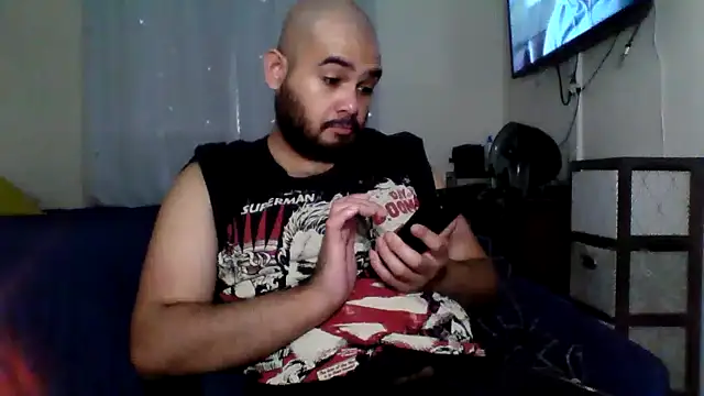 Snapshot of JooveyRose chatting on 12-28-24, 09:19 JooveyRose online show from 12-28-24, 09:19