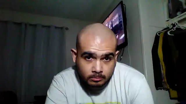 Snapshot of JooveyRose chatting on 01-17-25, 04:47 JooveyRose online show from 01-17-25, 04:47