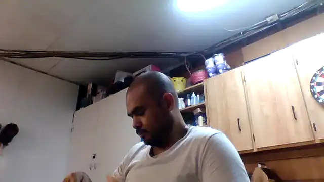 Snapshot of JooveyRose chatting on 03-02-25, 06:27 JooveyRose online show from 03-02-25, 06:27