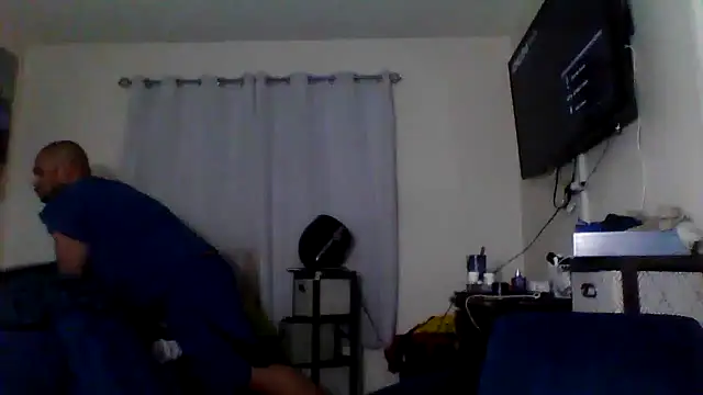 Snapshot of JooveyRose chatting on 03-05-25, 01:28 JooveyRose online show from 03-05-25, 01:28