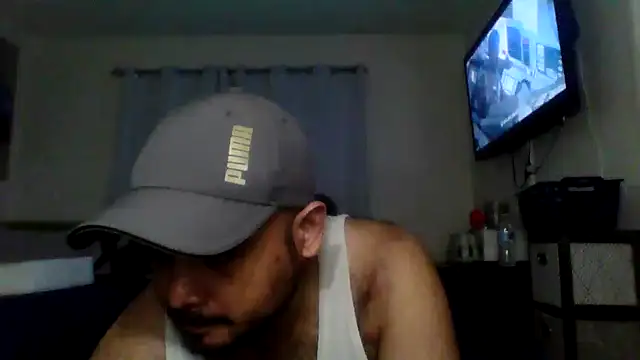 Snapshot of JooveyRose chatting on 03-08-25, 01:28 JooveyRose online show from 03-08-25, 01:28