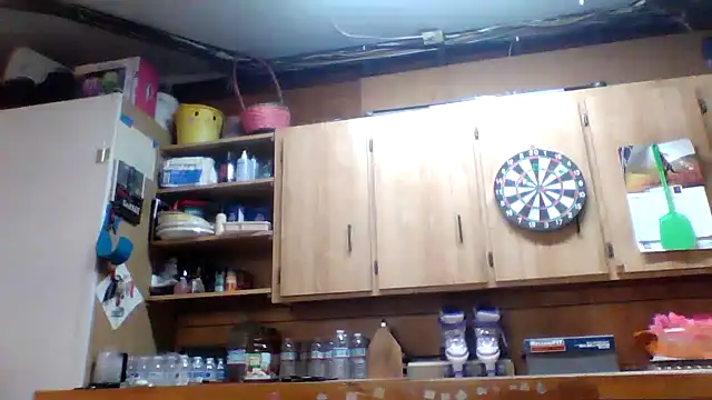 Snapshot of JooveyRose chatting on 03-18-25, 04:58 JooveyRose online show from 03-18-25, 04:58
