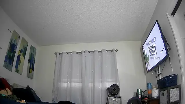 Snapshot of JooveyRose chatting on 03-20-25, 07:25 JooveyRose online show from 03-20-25, 07:25