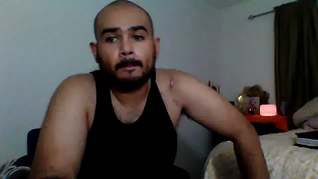 Snapshot of JooveyRose chatting on 09-18-25, 01:40 JooveyRose online show from 09-18-25, 01:40