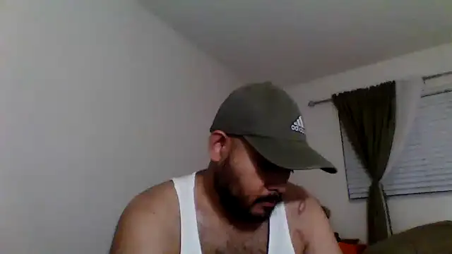 Snapshot of JooveyRose chatting on 09-23-25, 04:48 JooveyRose online show from 09-23-25, 04:48