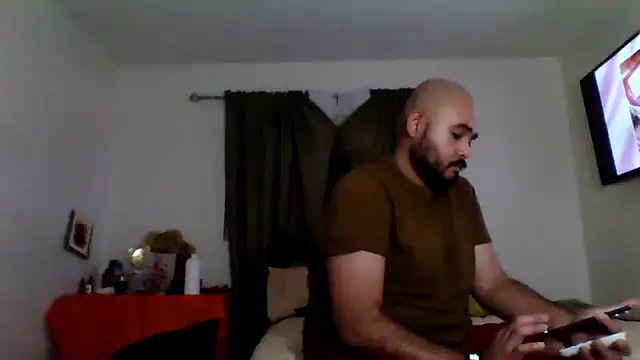 Snapshot of JooveyRose chatting on 09-27-25, 04:28 JooveyRose online show from 09-27-25, 04:28