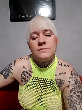 poussichienne online show from 11-03-25, 04:52