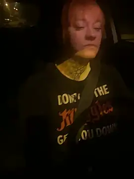 poussichienne online show from 03-19-26, 04:16