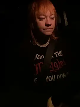 poussichienne online show from 03-20-26, 04:17