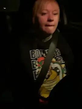 poussichienne online show from 04-28-26, 02:21