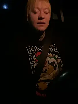 poussichienne online show from 04-28-26, 02:27