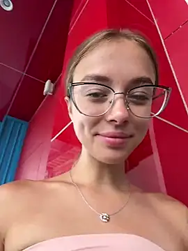 Snapshot of enjoy_my_beauty chatting on 01-16-25, 05:53 enjoy my beauty online show from 01-16-25, 05:53