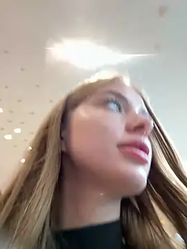 Snapshot of enjoy_my_beauty chatting on 02-22-25, 07:23 enjoy my beauty online show from 02-22-25, 07:23