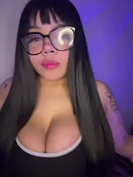 Snapshot of Haanna__ chatting on 04-23-26, 10:47 Haanna online show from 04-23-26, 10:47