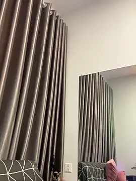 Snapshot of Almiraa68 chatting on 03-04-25, 02:53 Almiraa68 online show from 03-04-25, 02:53