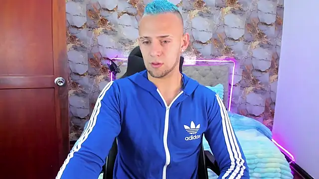 Snapshot of Damon_Bakert chatting on 03-24-26, 02:22 Damon Bakert online show from 03-24-26, 02:22