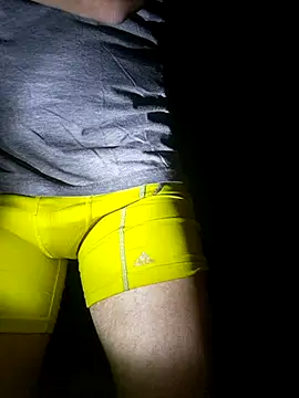 Snapshot of bigdickdaddy2184 chatting on 03-12-25, 08:19 bigdickdaddy2184 online show from 03-12-25, 08:19