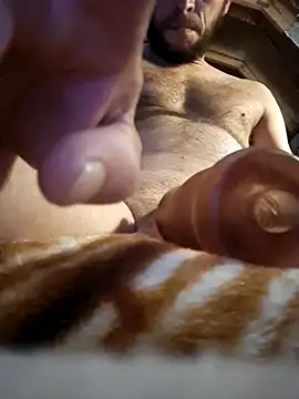 Snapshot of bigdickdaddy2184 chatting on 09-12-25, 06:13 bigdickdaddy2184 online show from 09-12-25, 06:13