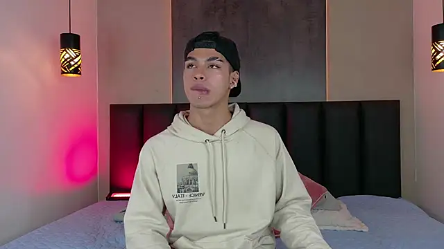 Ken-boy  online show from 02-22-25, 03:01