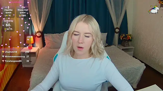 Snapshot of Selenatrend chatting on 12-07-24, 10:34 Selenatrend online show from 12-07-24, 10:34