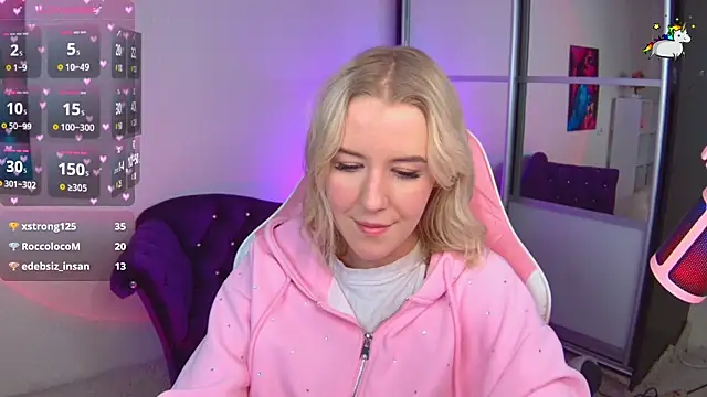 Snapshot of Selenatrend chatting on 12-15-24, 09:45 Selenatrend online show from 12-15-24, 09:45