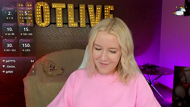 Snapshot of Selenatrend chatting on 01-11-25, 09:47 Selenatrend online show from 01-11-25, 09:47