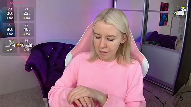 Snapshot of Selenatrend chatting on 01-19-25, 06:20 Selenatrend online show from 01-19-25, 06:20