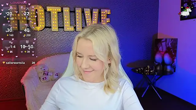 Snapshot of Selenatrend chatting on 02-04-25, 04:08 Selenatrend online show from 02-04-25, 04:08