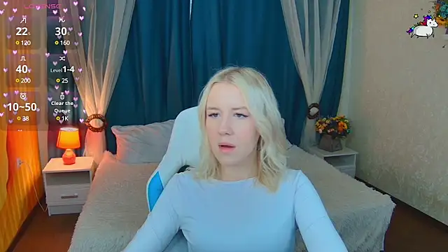 Snapshot of Selenatrend chatting on 02-06-25, 06:29 Selenatrend online show from 02-06-25, 06:29