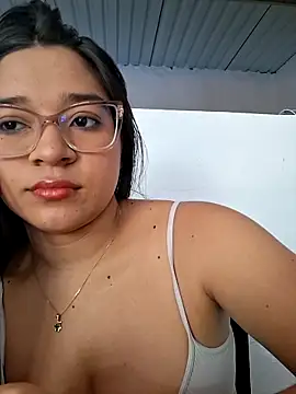 -VICKKY online show from 02-28-26, 02:29