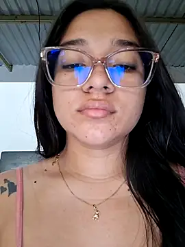 -VICKKY online show from 03-25-26, 02:45