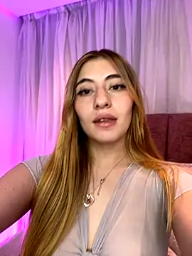 Snapshot of tiffany_becker chatting on 11-15-25, 12:30 tiffany becker online show from 11-15-25, 12:30