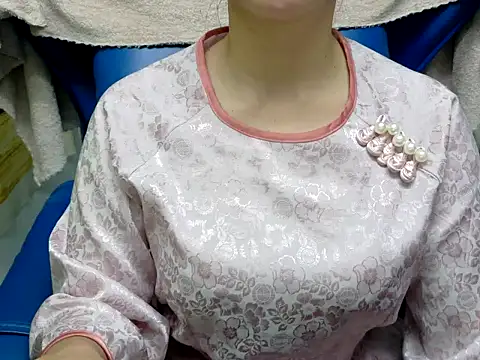 Snapshot of Cherry_6969 chatting on 12-01-25, 10:53 Cherry 6969 online show from 12-01-25, 10:53